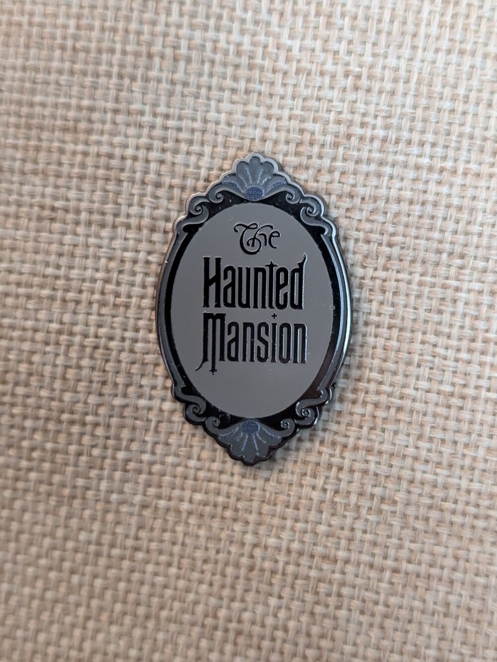Disney Loungefly pin Haunted Mansion sign Blind Box from stretching portrait set